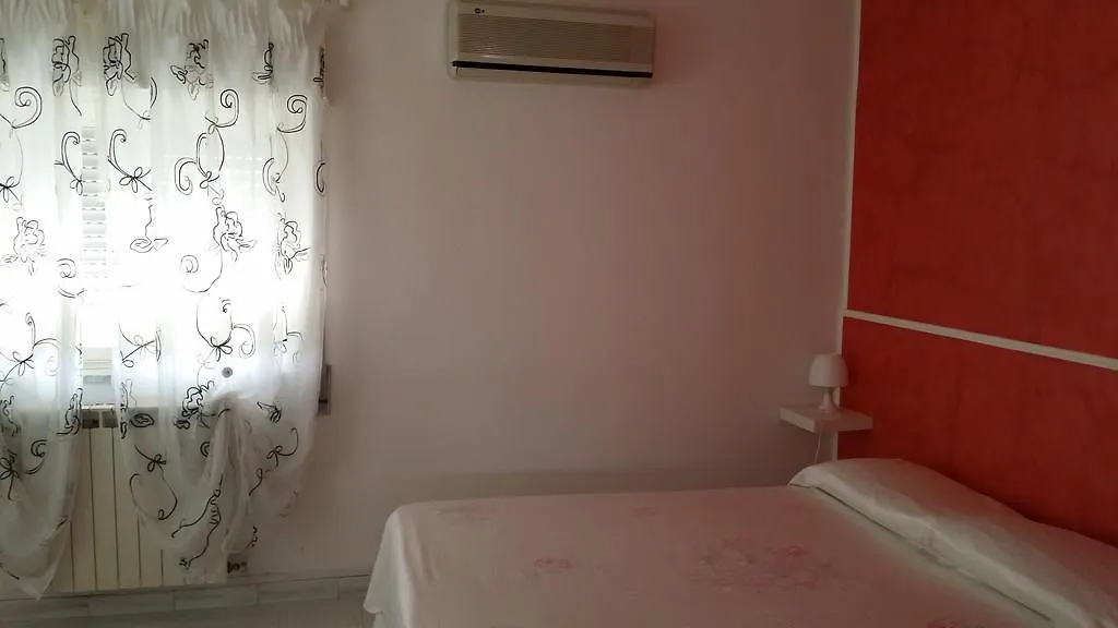 Apartment Villa Hibiscus Giardini Naxos Italy