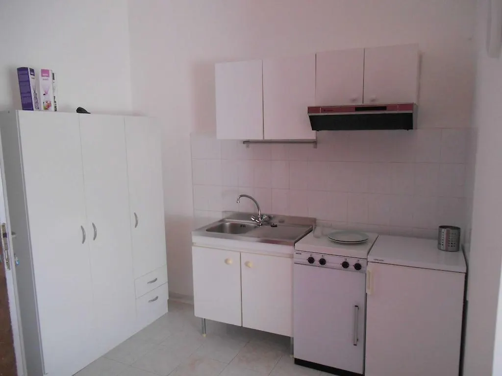 Villa Hibiscus Giardini Naxos Apartment