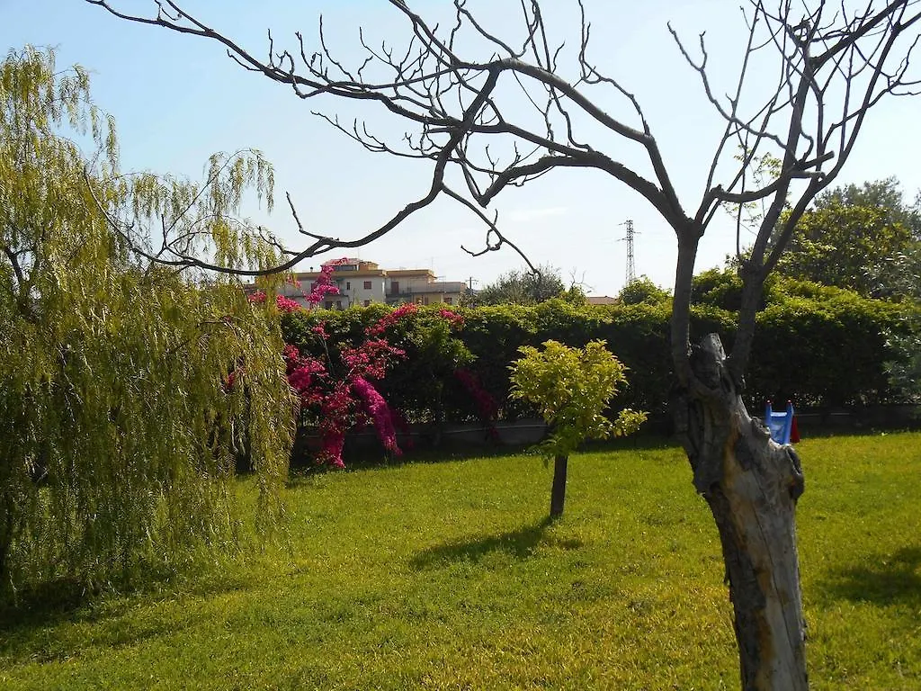 Villa Hibiscus Giardini Naxos