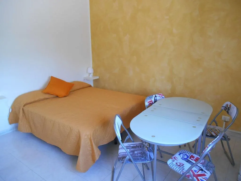 Villa Hibiscus Giardini Naxos Italy