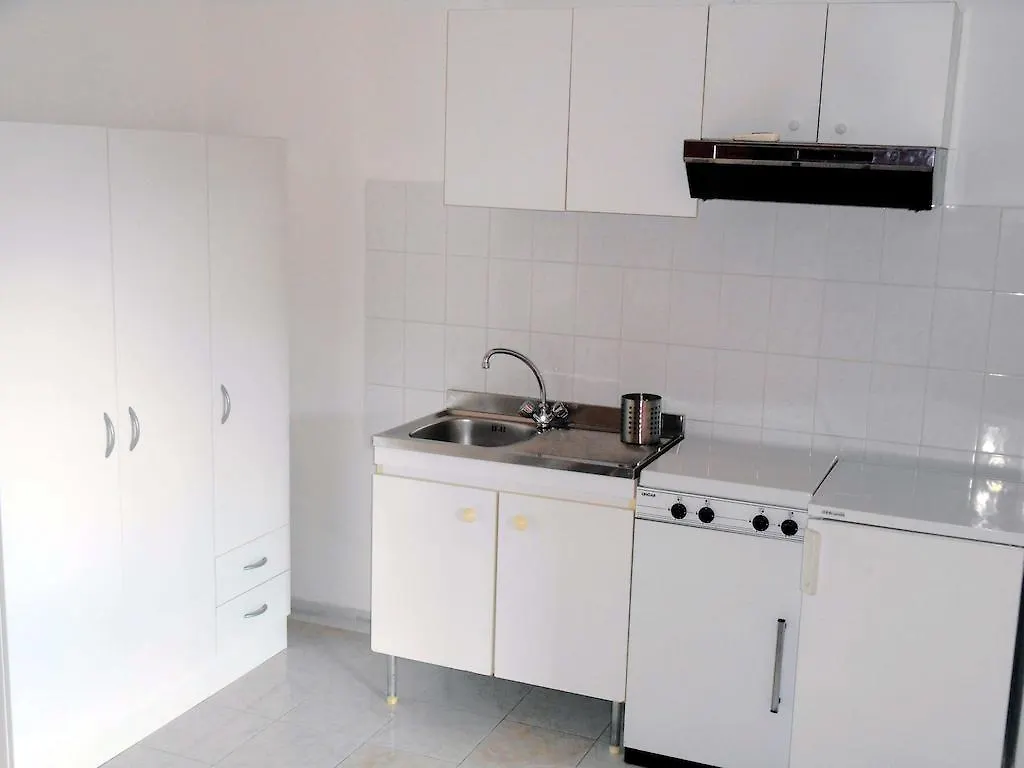 Villa Hibiscus Giardini Naxos Apartment