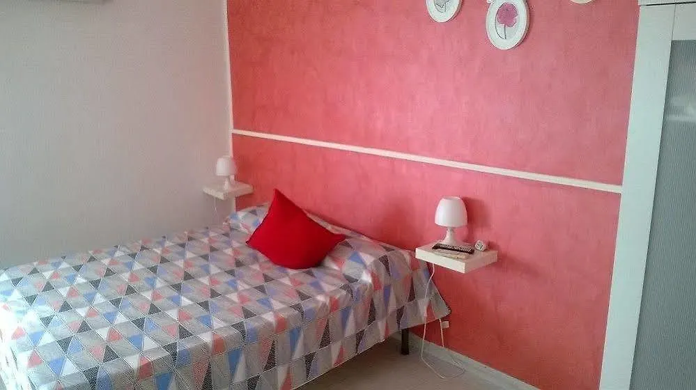 Villa Hibiscus Giardini Naxos 0*,  Italy