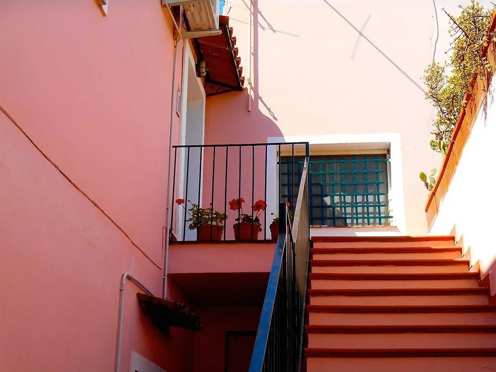 Villa Hibiscus Giardini Naxos Apartment